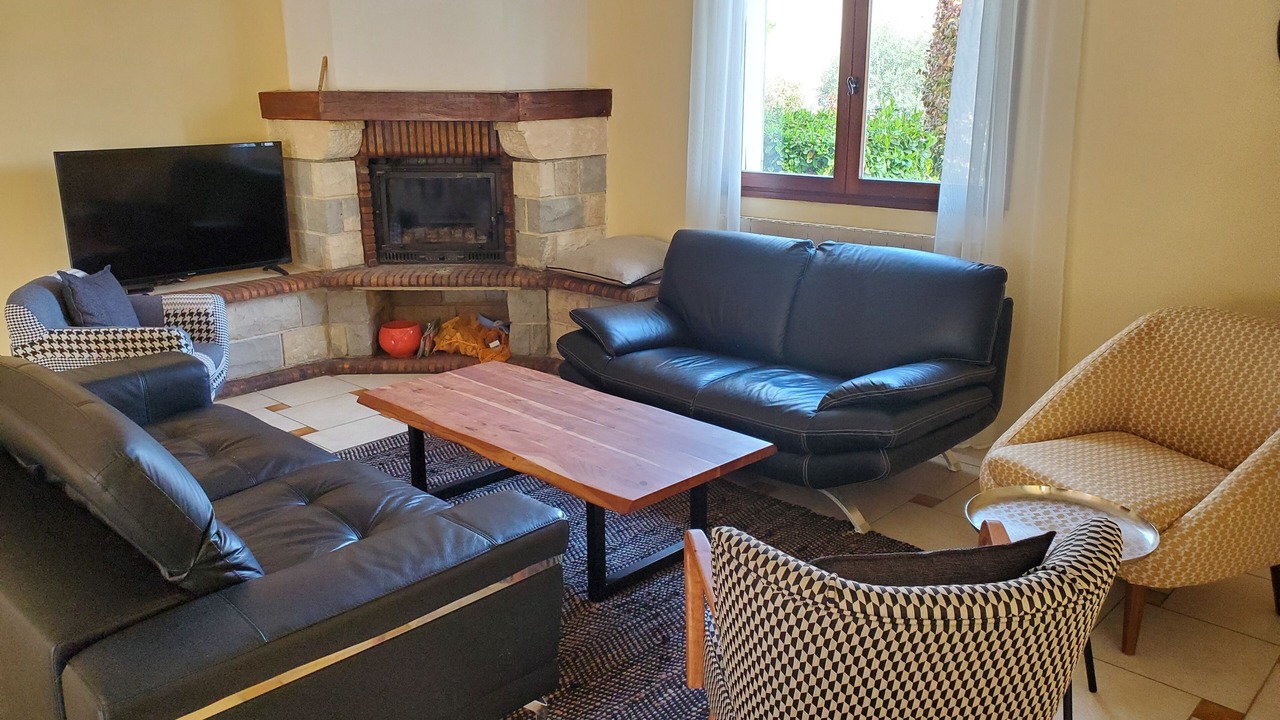 Photo of Livingroom in Mormoiron