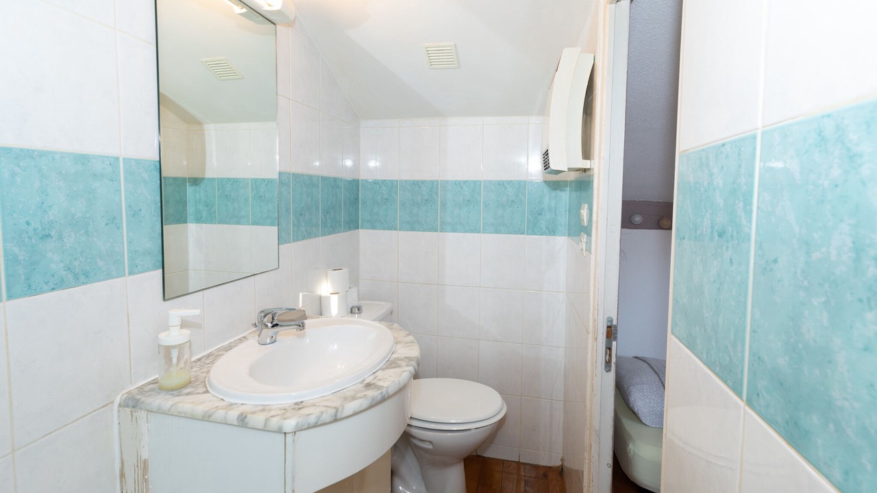 Photo of Bathroom in Les Arceaux