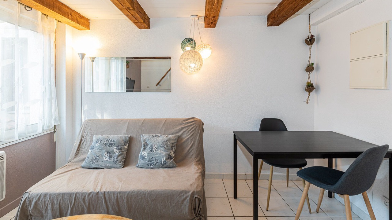 Photo of Others in Les Arceaux