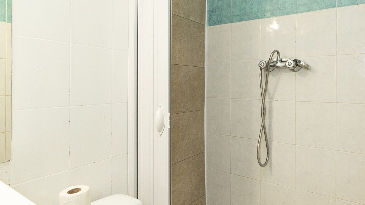 Photo of Bathroom in Les Arceaux