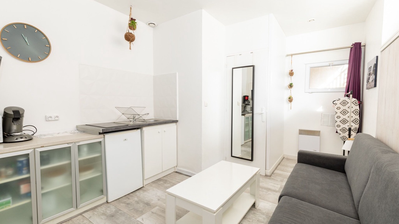 Photo of Others in Les Arceaux