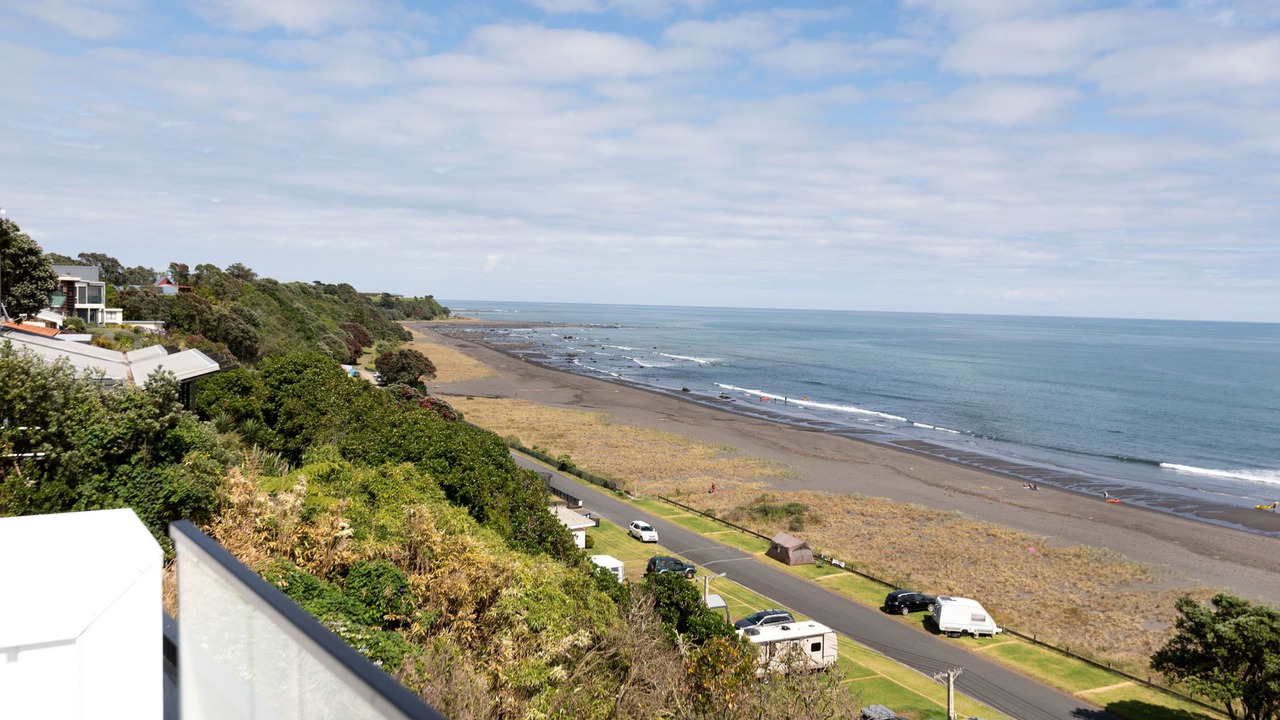 Photo of Others in Oakura