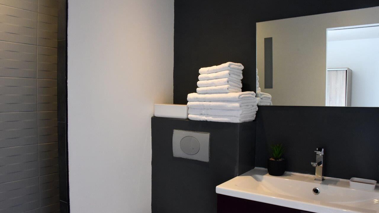Photo of Bathroom in Langon