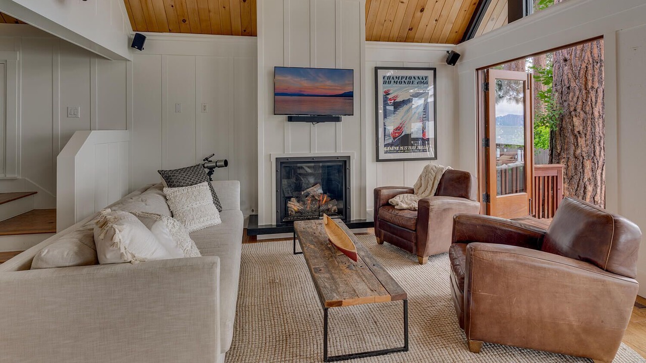 Photo of Livingroom in Brockway