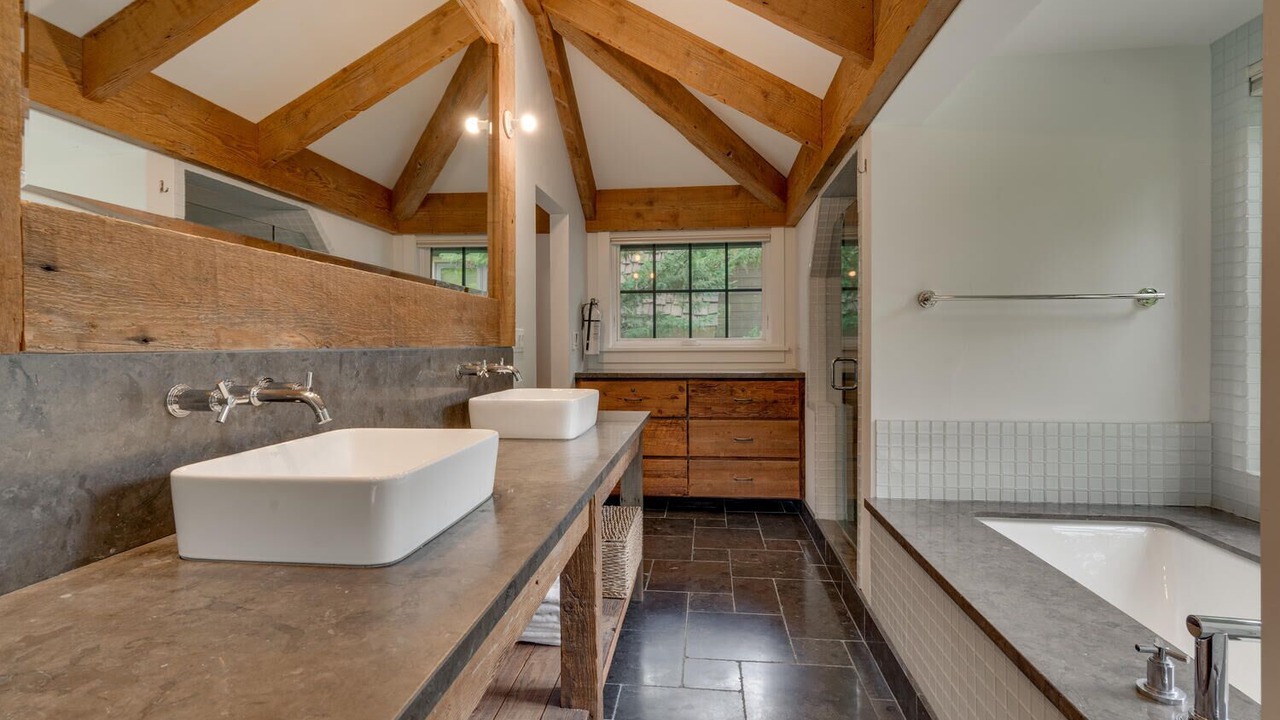 Photo of Bathroom in Brockway