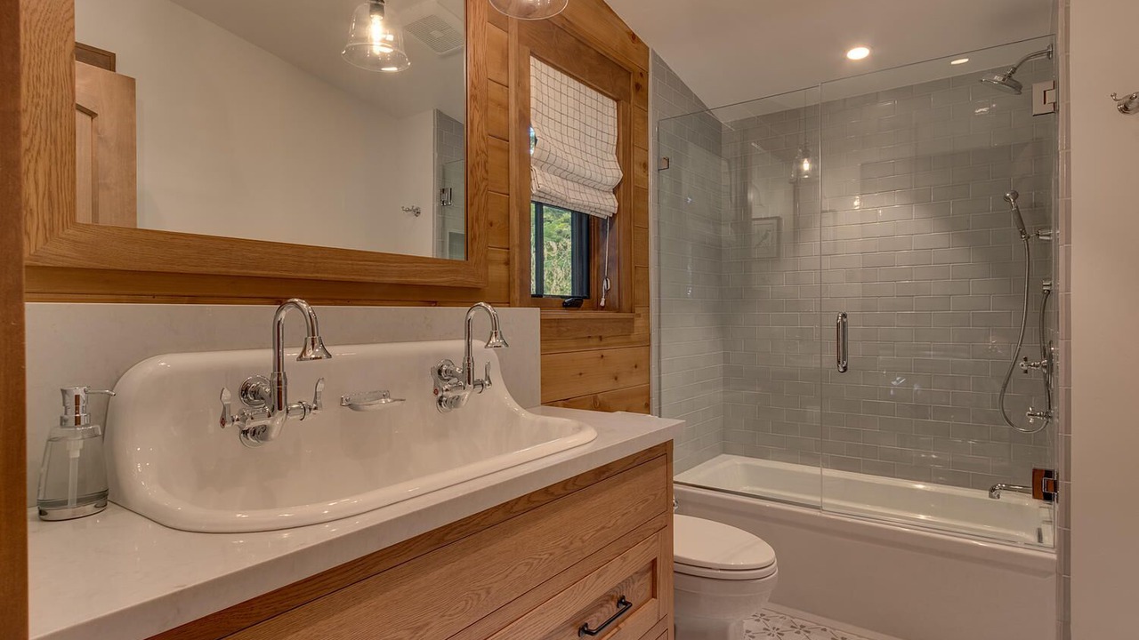 Photo of Bathroom in Tahoe City