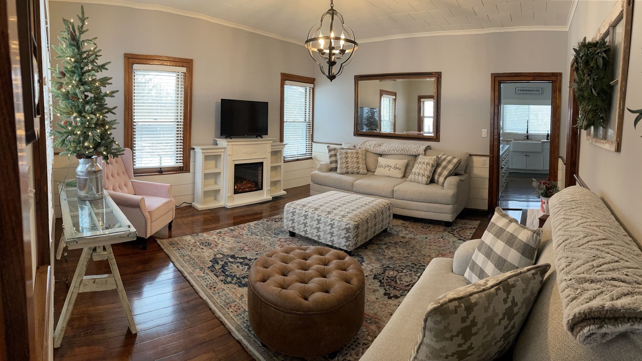 Photo of Livingroom in Bovina Center