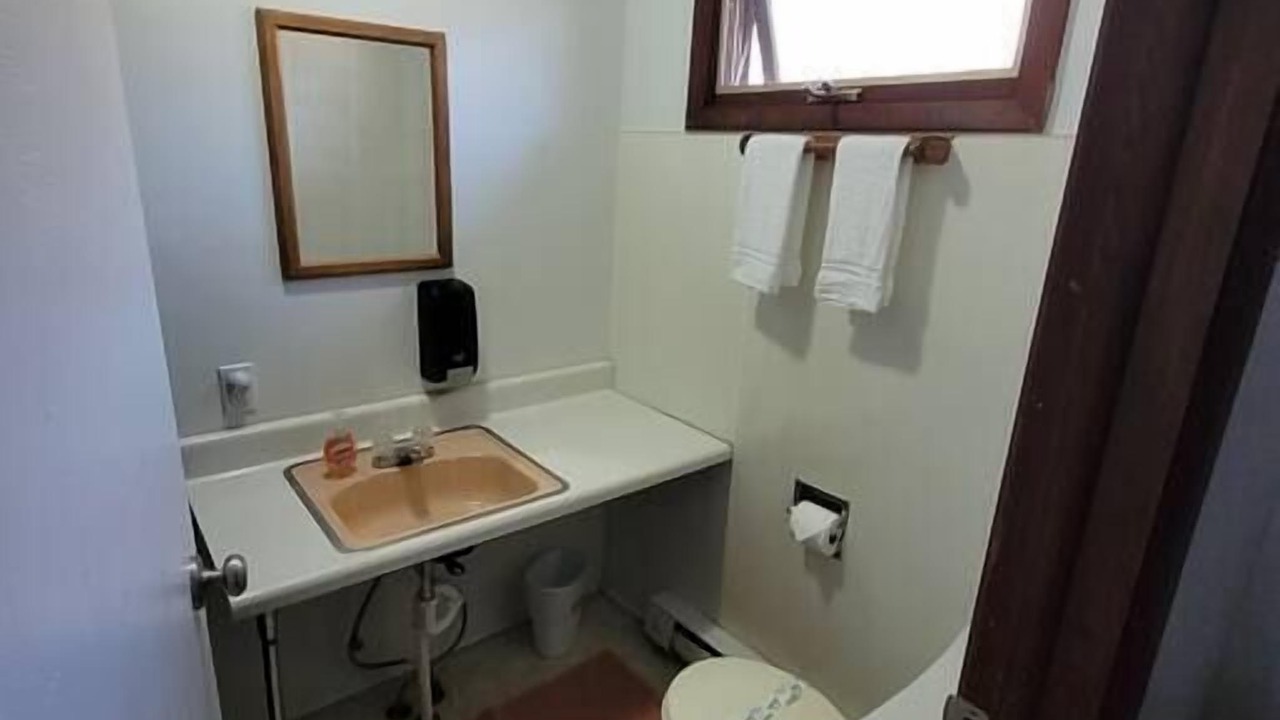 Photo of Bathroom in Wellston