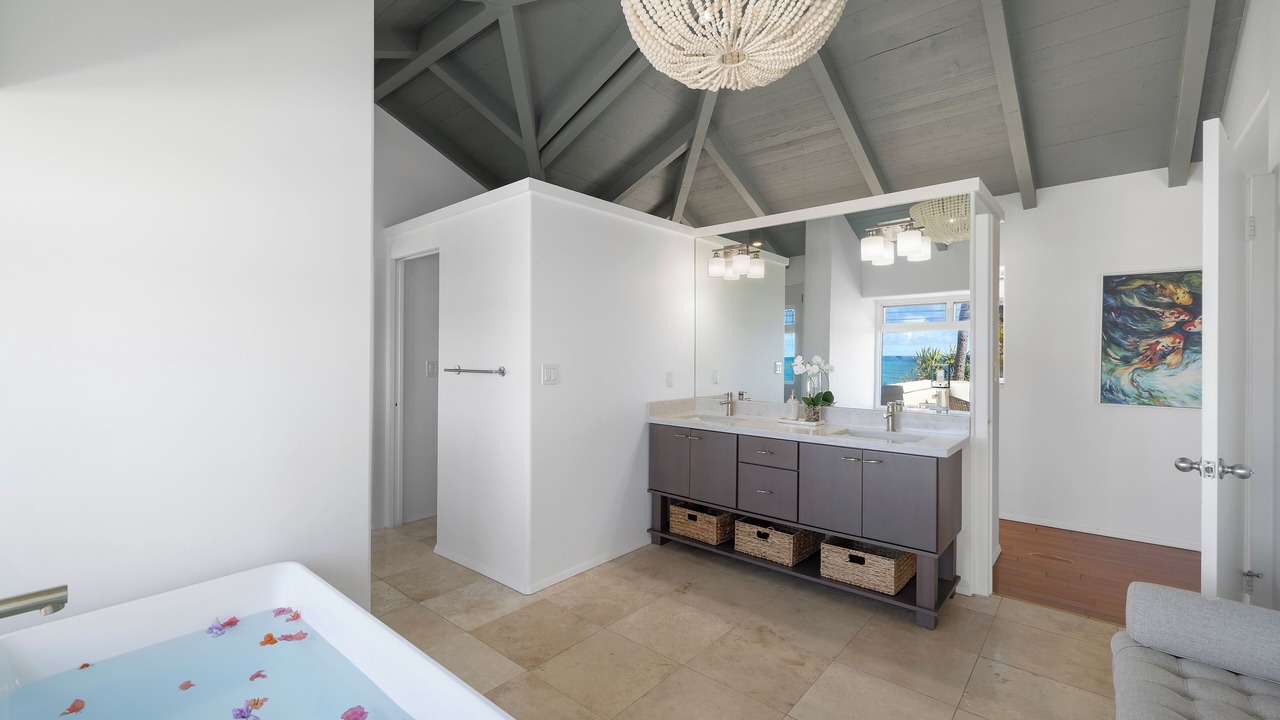Photo of Bathroom in Lanikai