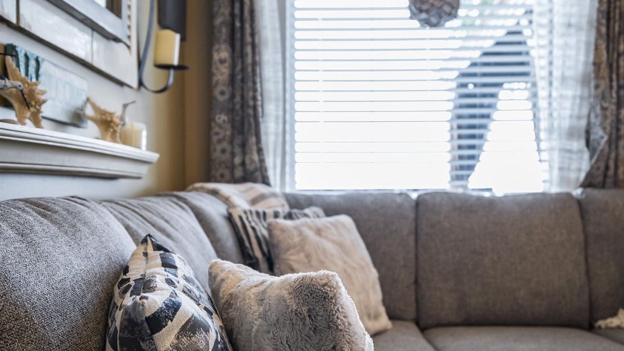 Photo of Livingroom in Leamington
