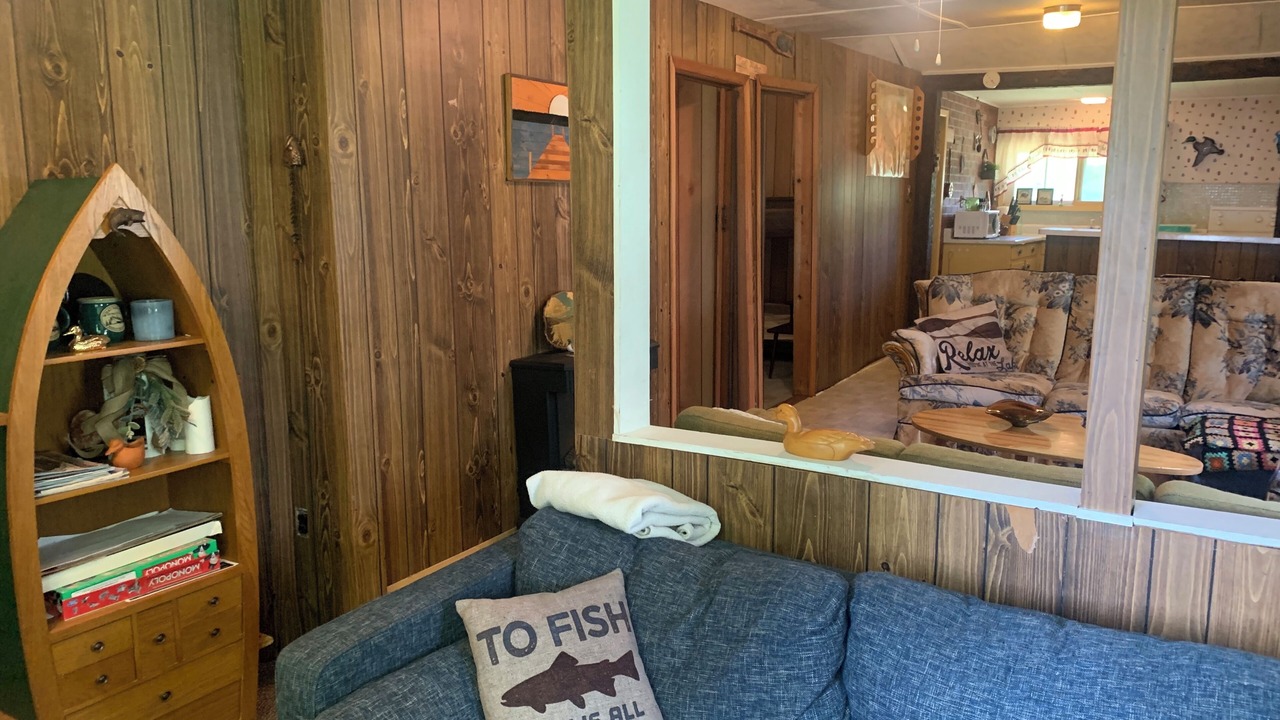 Photo of Livingroom in Lakefield