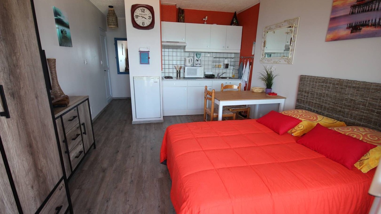 Photo of Bedroom in Portiragnes-Plage