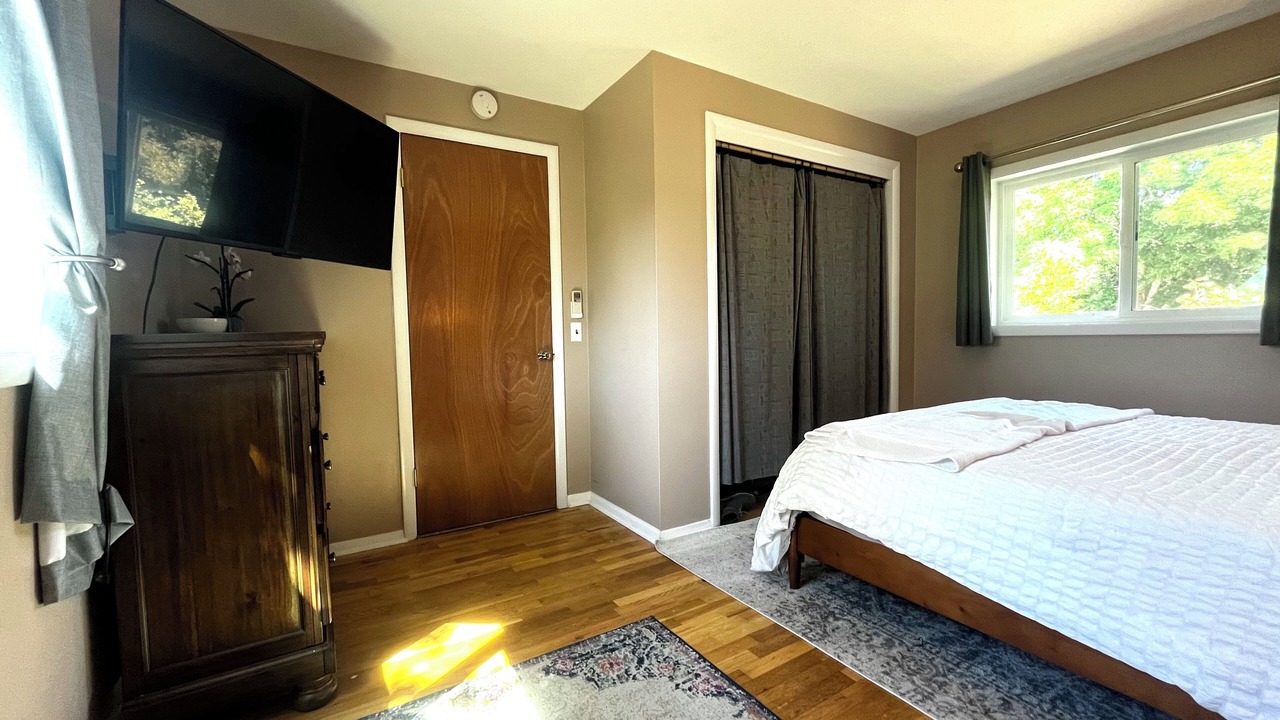 Photo of Bedroom in West Eugene