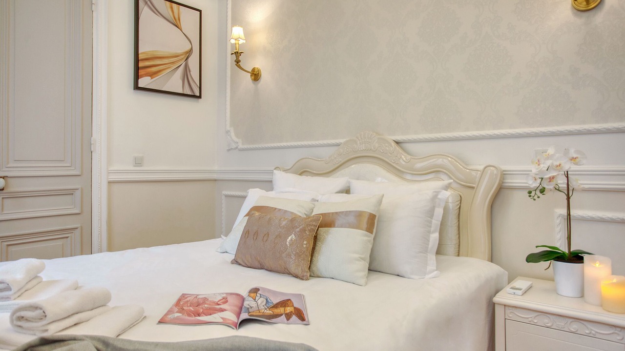 Photo of Bedroom in Chaussee-d'Antin