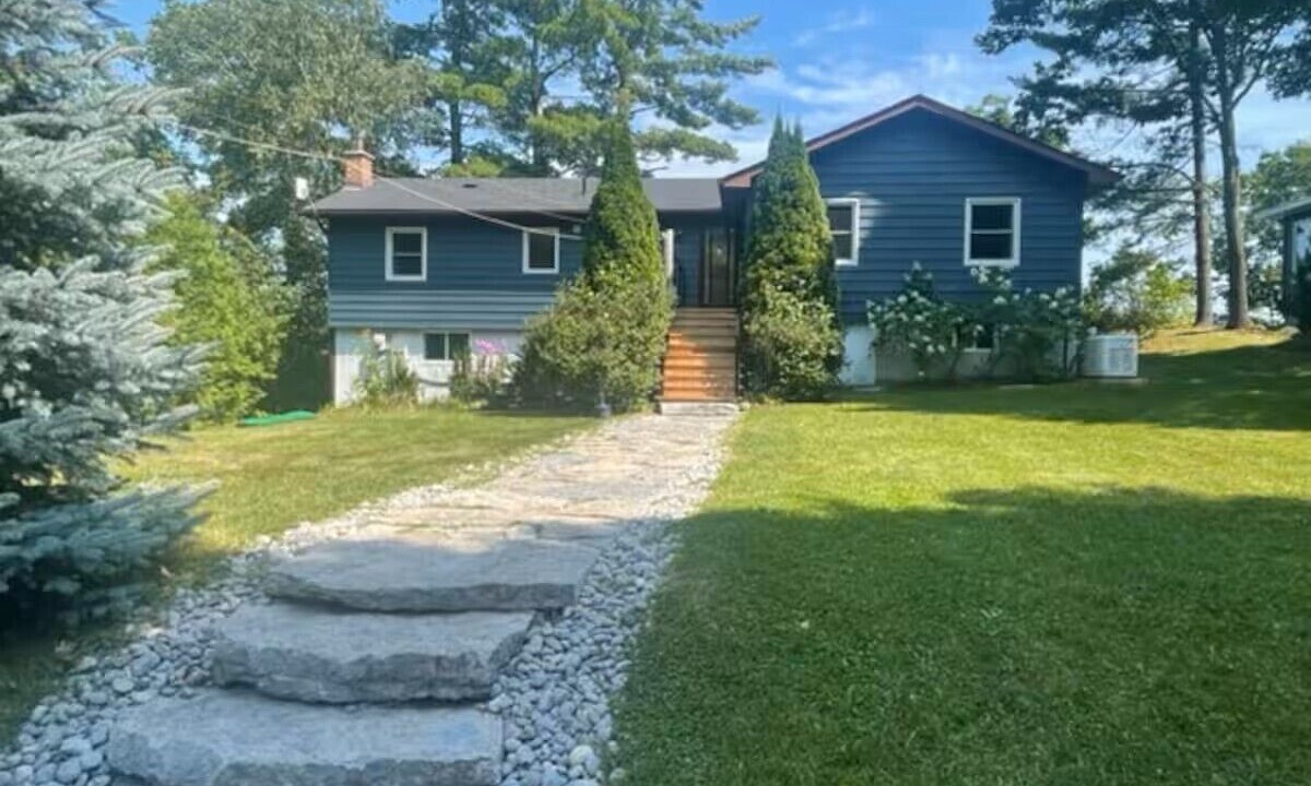 Photo of Others in Bobcaygeon