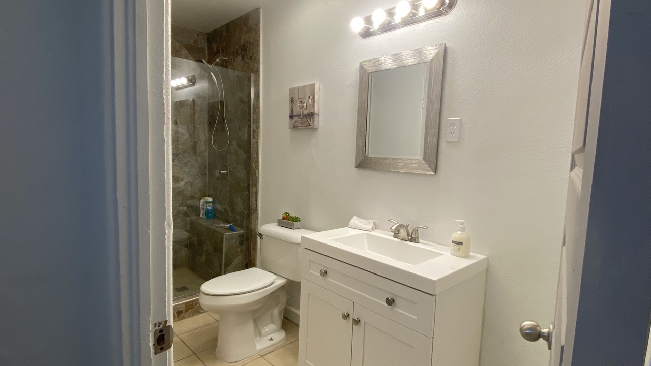 Photo of Bathroom in Pershing - Government Hill