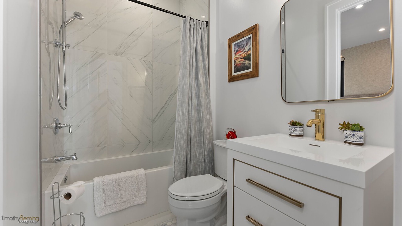 Photo of Bathroom in Stone Harbor