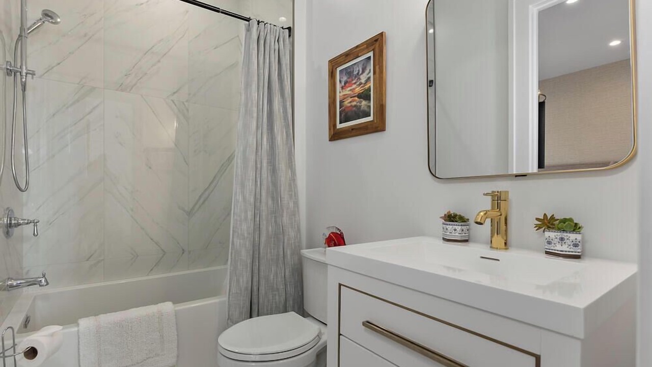 Photo of Bathroom in Stone Harbor