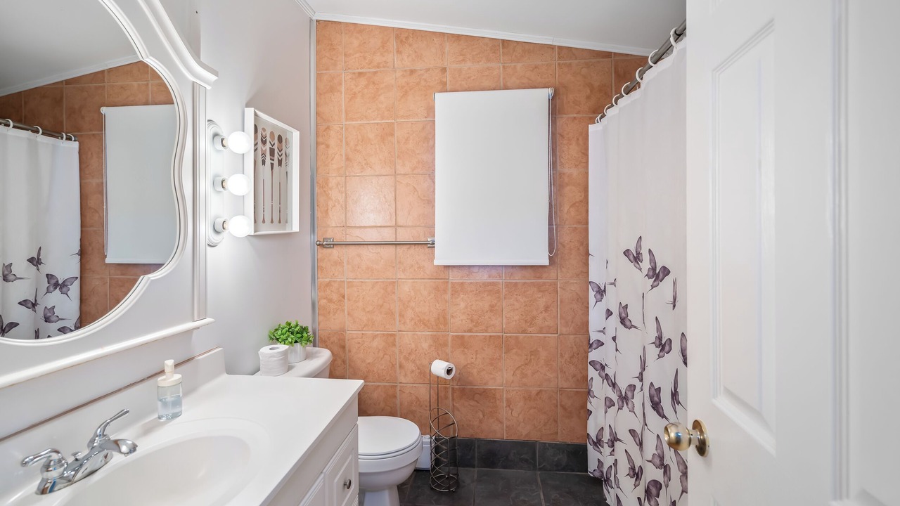 Photo of Bathroom in Crystal Beach