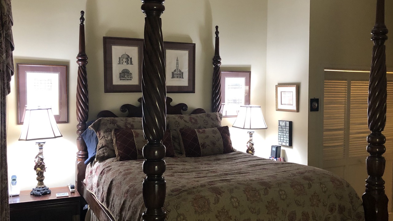 Photo of Bedroom in Natchez
