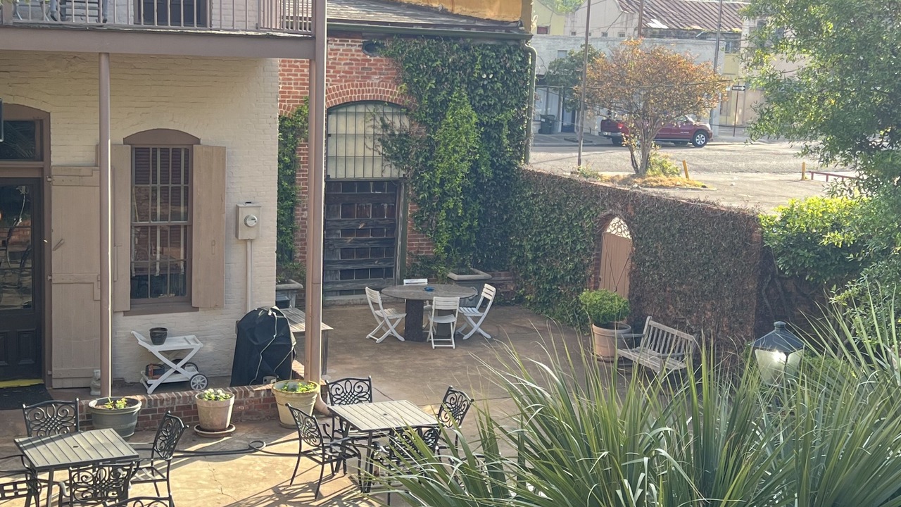 Photo of Patio Balcony in Natchez