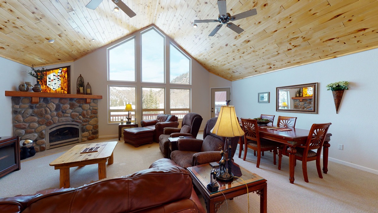Photo of Livingroom in Almont