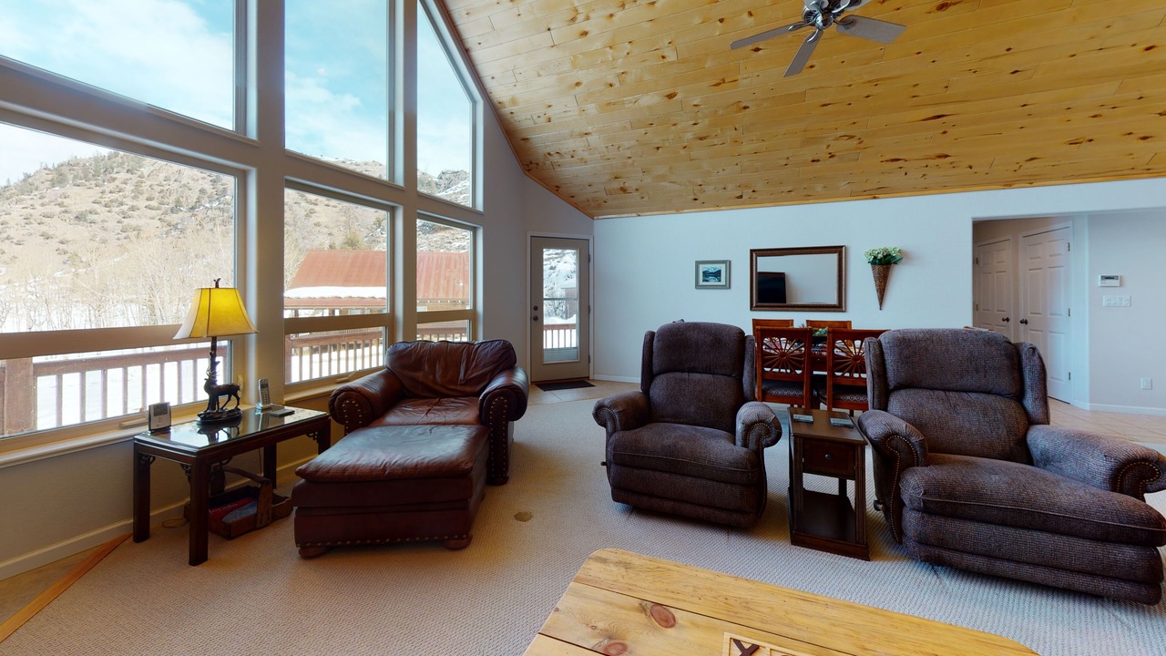 Photo of Livingroom in Almont