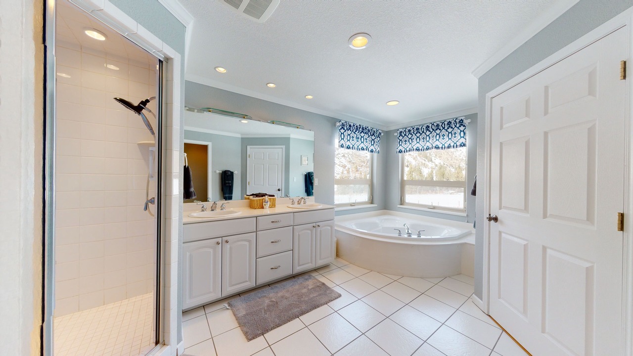Photo of Bathroom in Almont