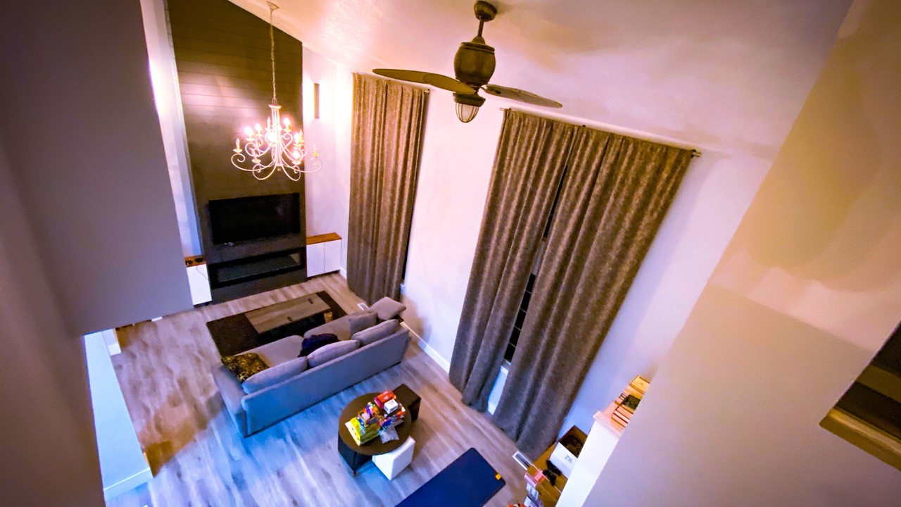 Photo of Livingroom in Draper