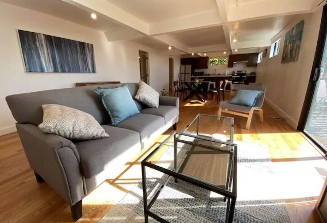 Photo of Livingroom in Chabot Park