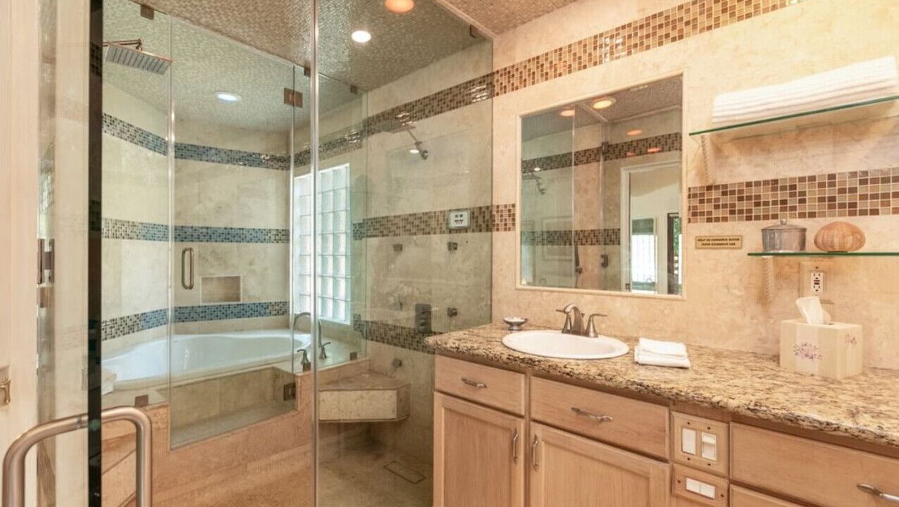 Photo of Bathroom in Los Angeles