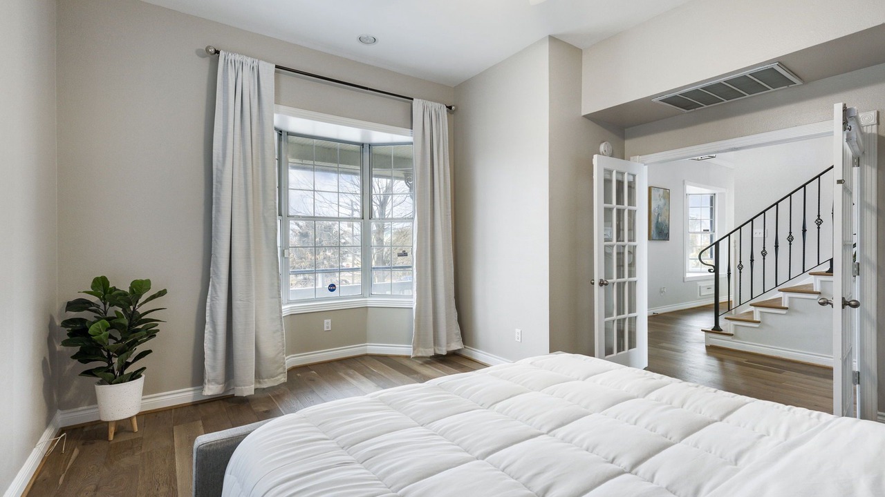 Photo of Bedroom in Clear Lake Shores