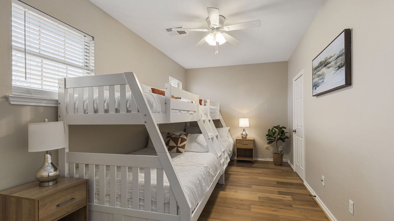 Photo of Bedroom in Clear Lake Shores