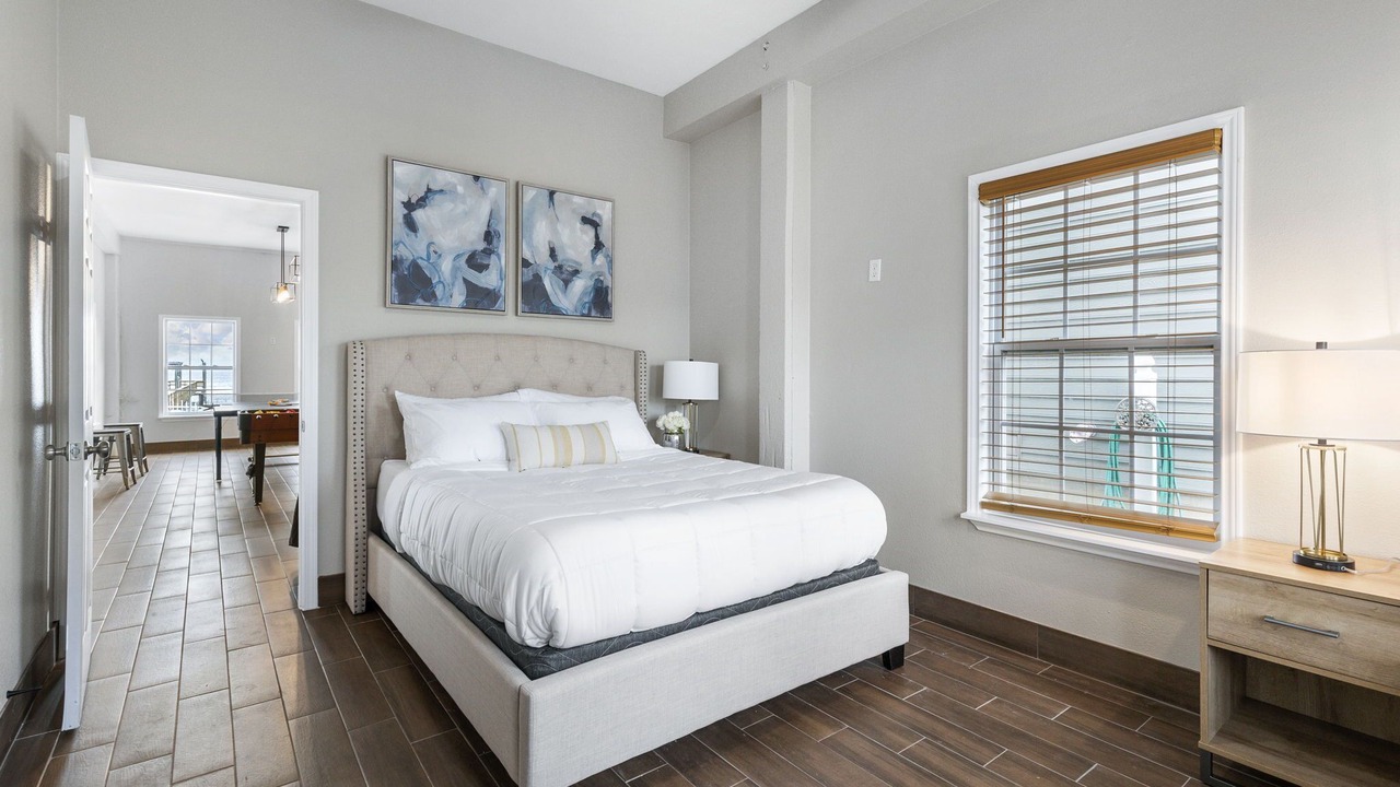 Photo of Bedroom in Clear Lake Shores