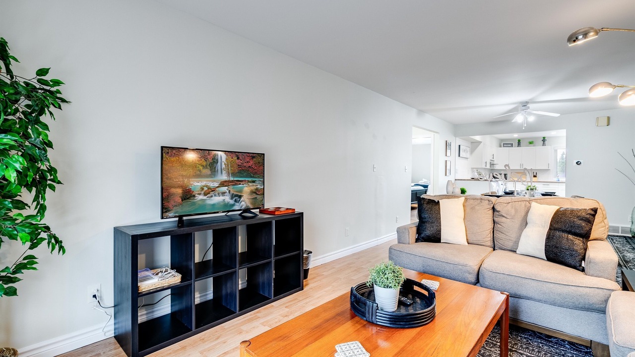 Photo of Livingroom in Leamington