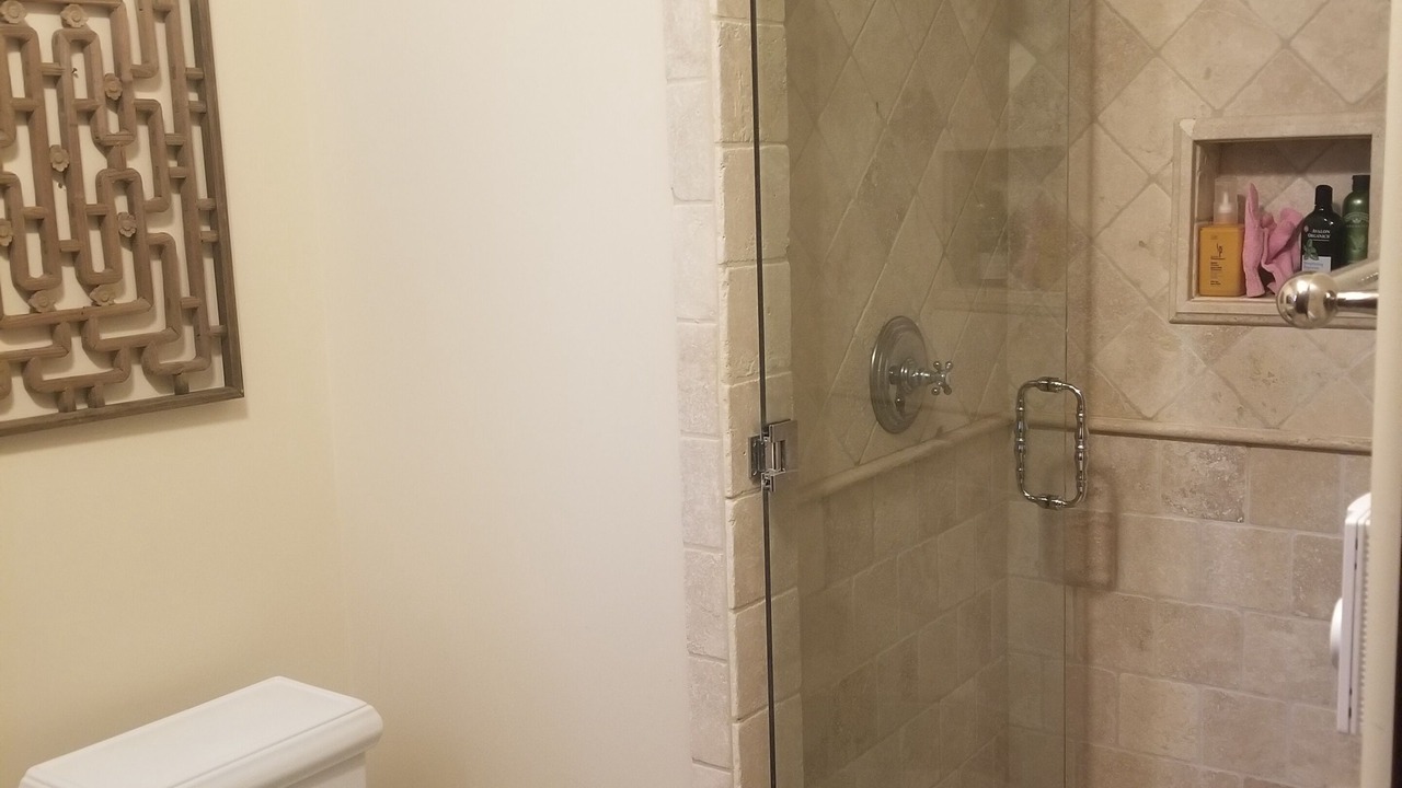 Photo of Bathroom in Turtle Rock
