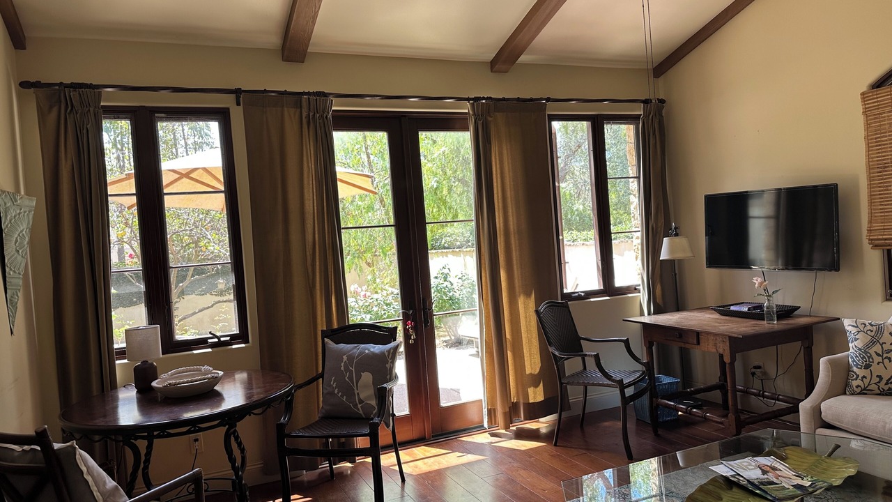 Photo of Livingroom in Turtle Rock
