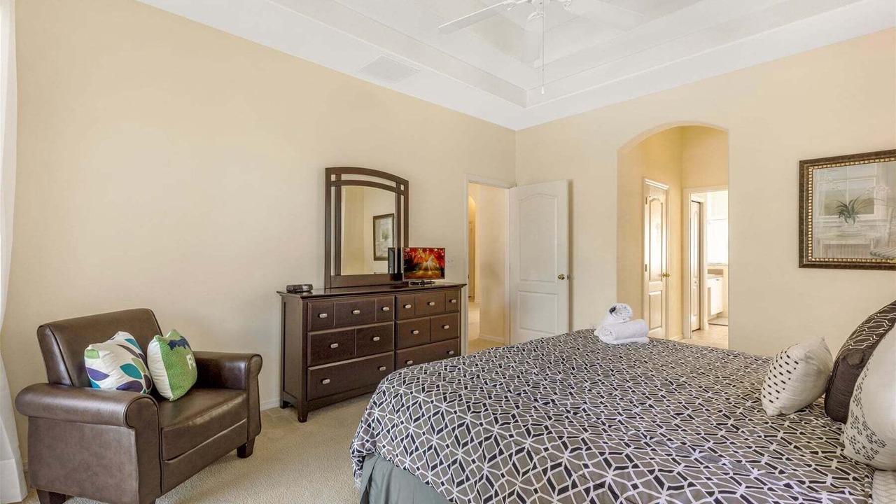 Photo of Bedroom in Tuscan Hills