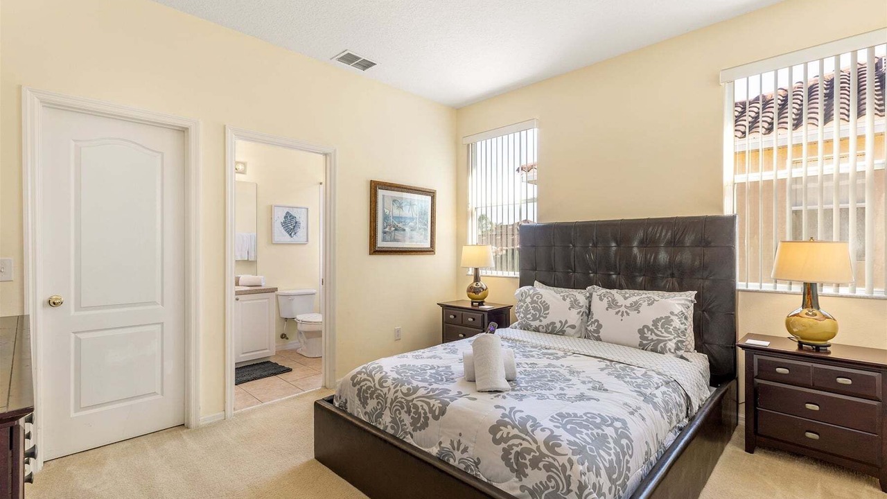 Photo of Bedroom in Tuscan Hills