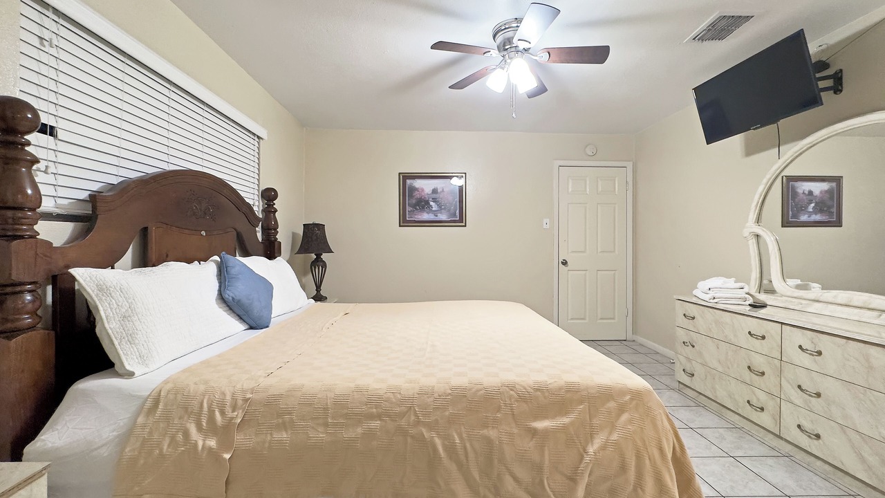 Photo of Bedroom in Central Southwest