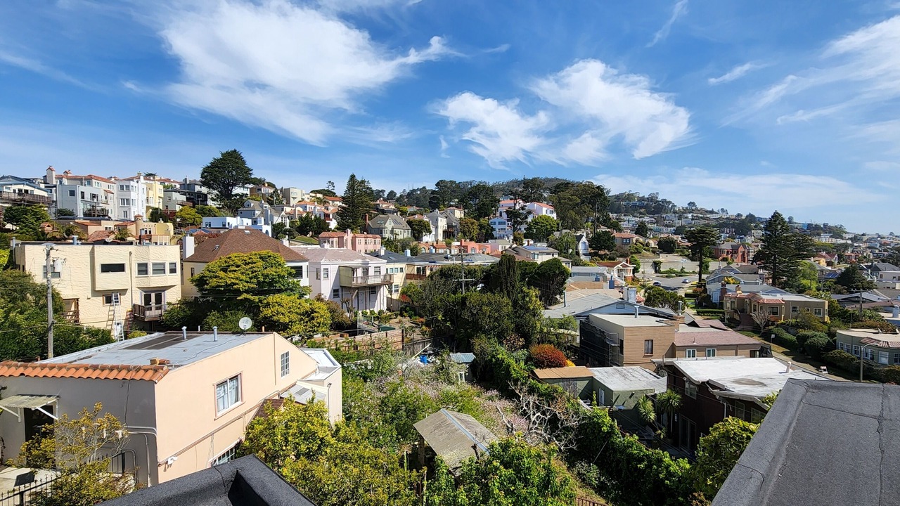 Photo of Others in Mount Davidson Manor