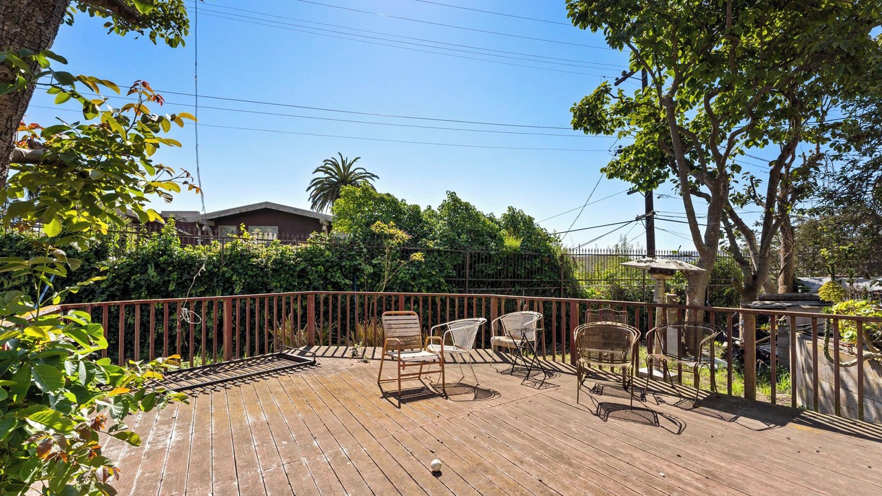 Photo of Patio Balcony in Mount Davidson Manor