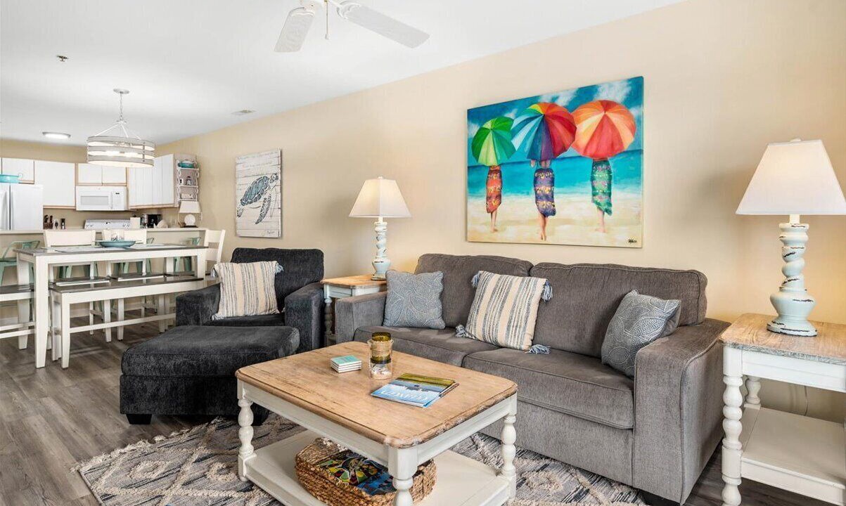 Photo of Livingroom in Heron Harbour Isle