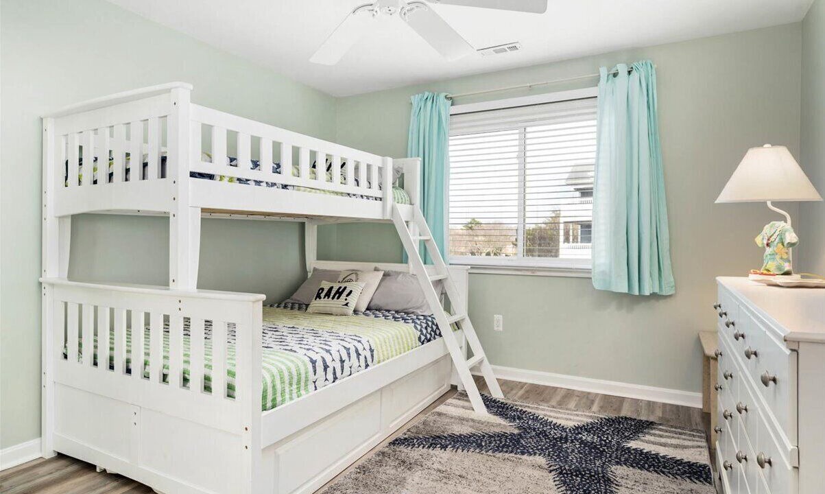 Photo of Bedroom in Heron Harbour Isle