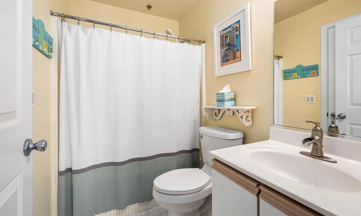 Photo of Bathroom in Heron Harbour Isle