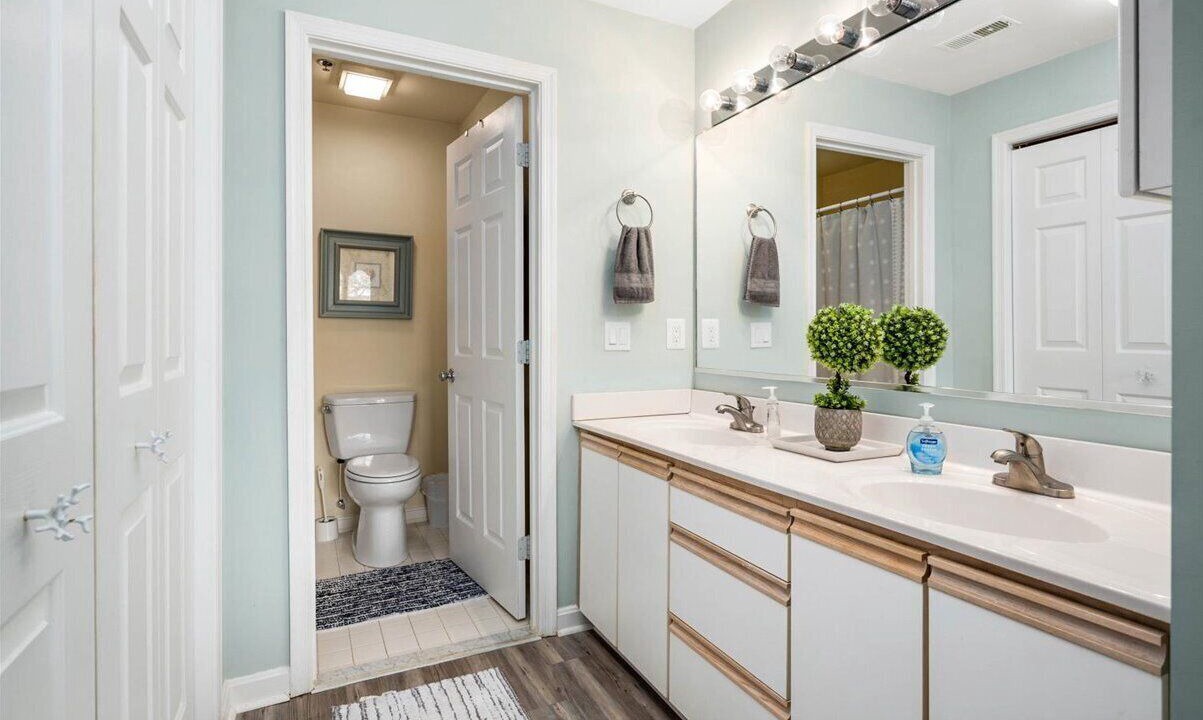 Photo of Bathroom in Heron Harbour Isle