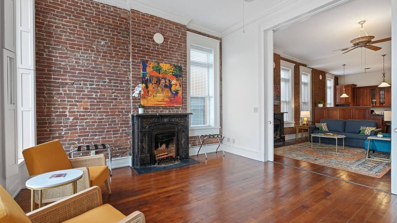 Photo of Livingroom in East Market District