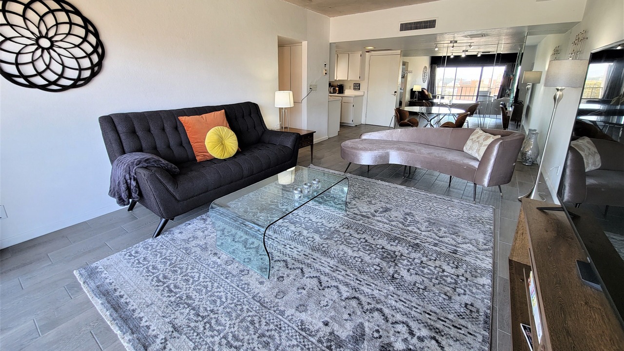 Photo of Livingroom in Roosevelt
