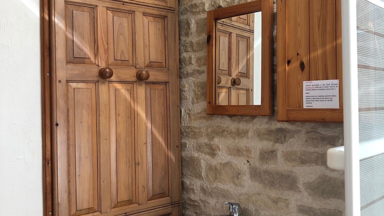 Photo of Bathroom in Saint-Pierre-d'Amilly