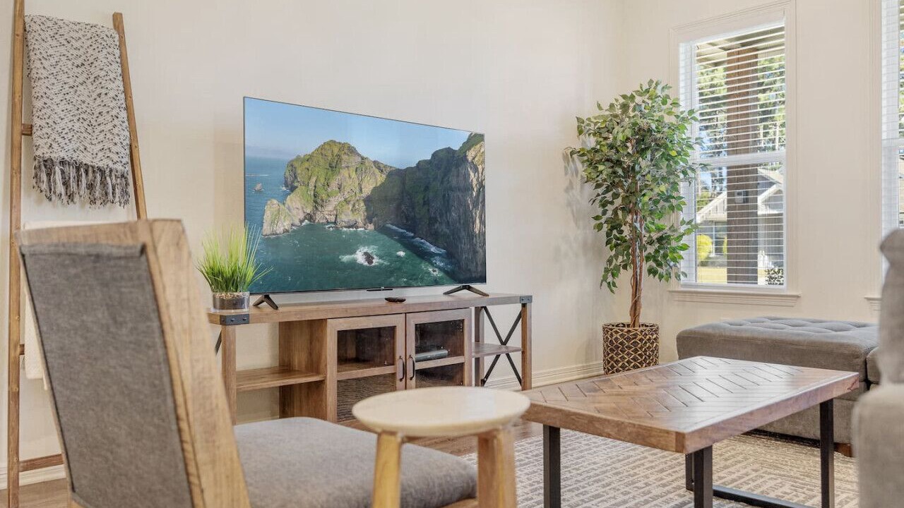 Photo of Livingroom in Tyler
